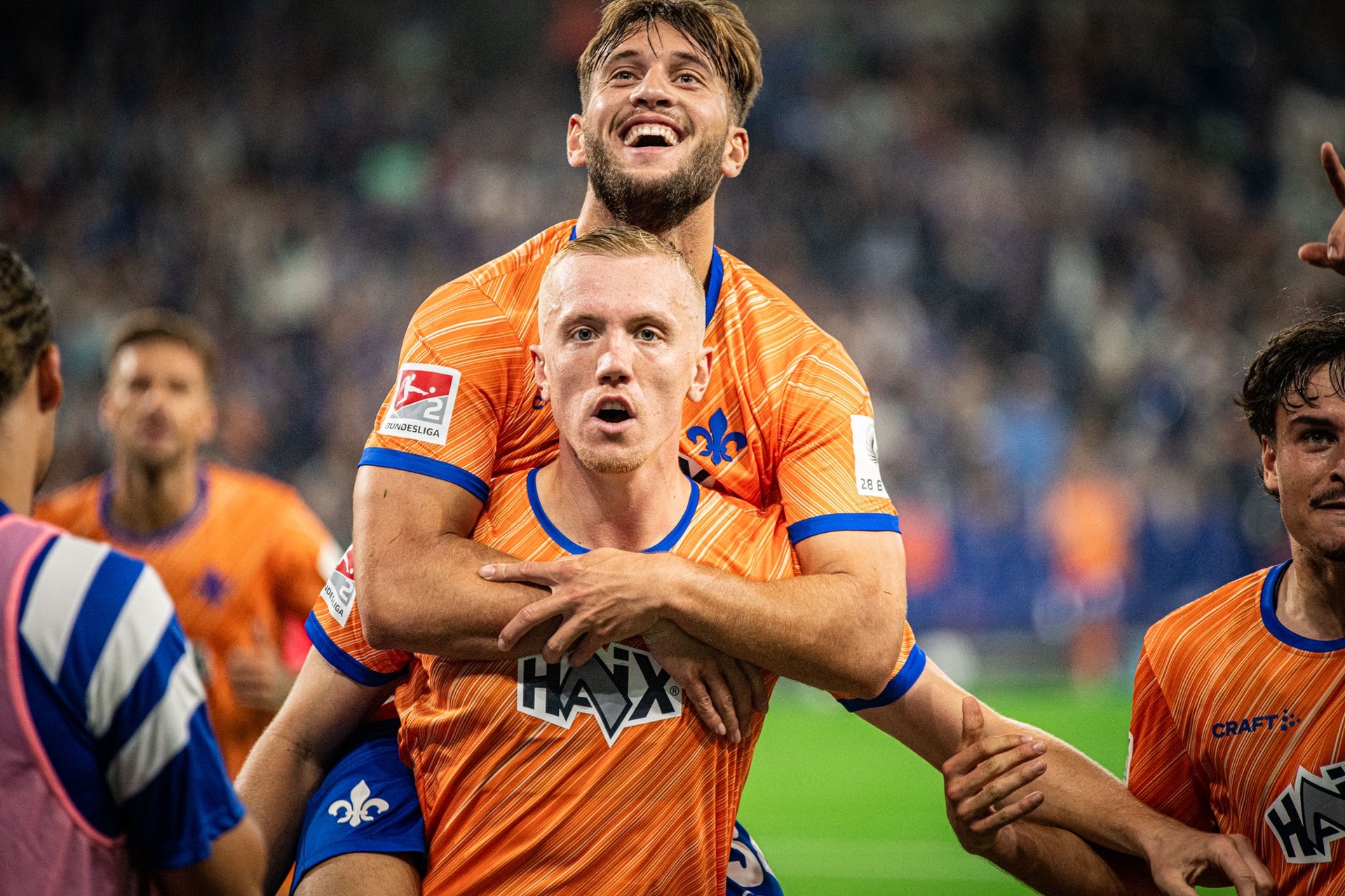 球队实力强大,夺得成功交锋胜利 球队实力强大,夺得成功交锋胜利