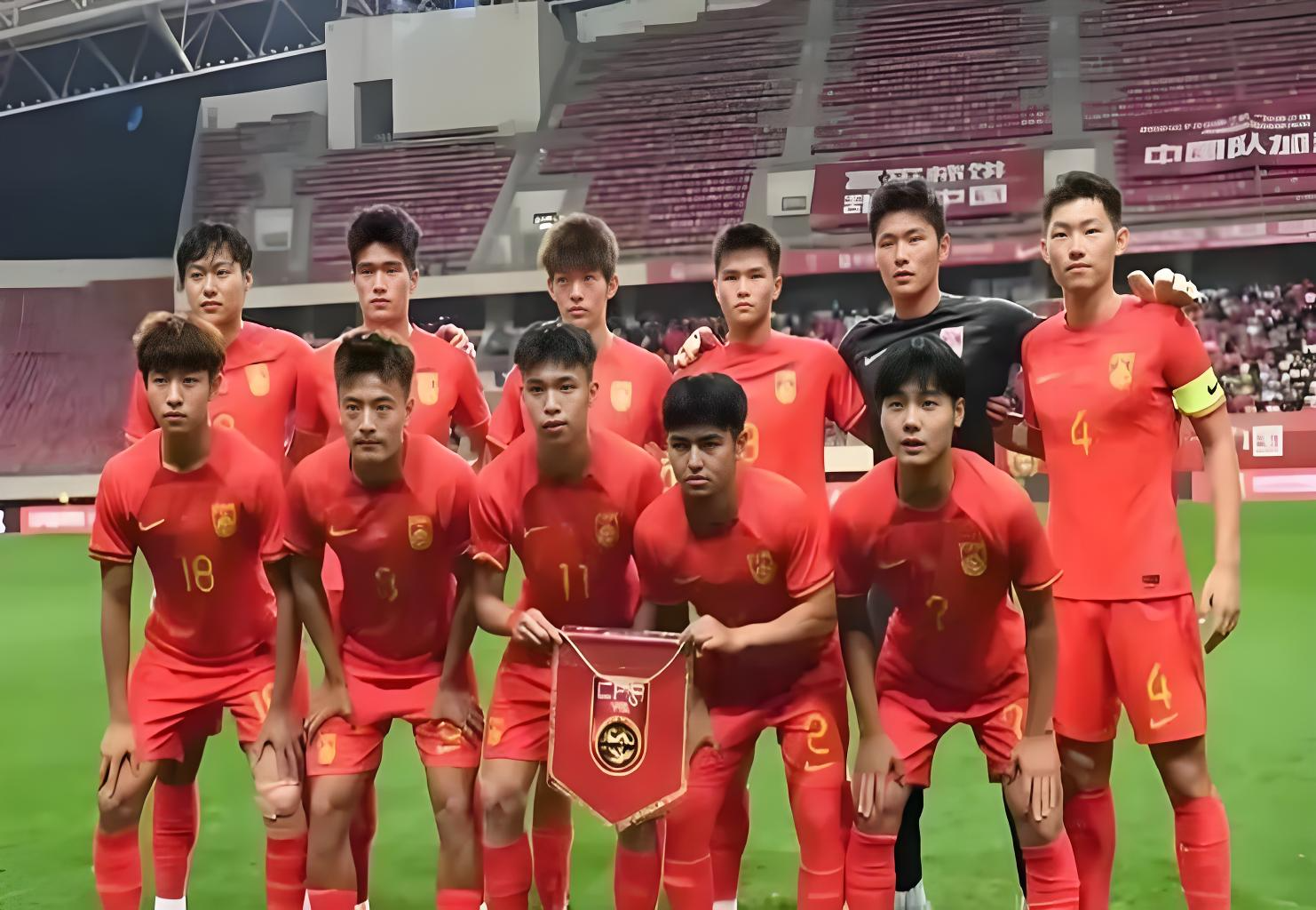 纷繁足球赛事缤纷上演，国内球员豪情万丈的简单介绍