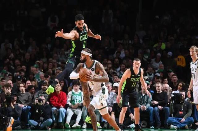 湖人不敌人,詹姆斯砍下超强三双 湖人不敌人,詹姆斯砍下超强三双