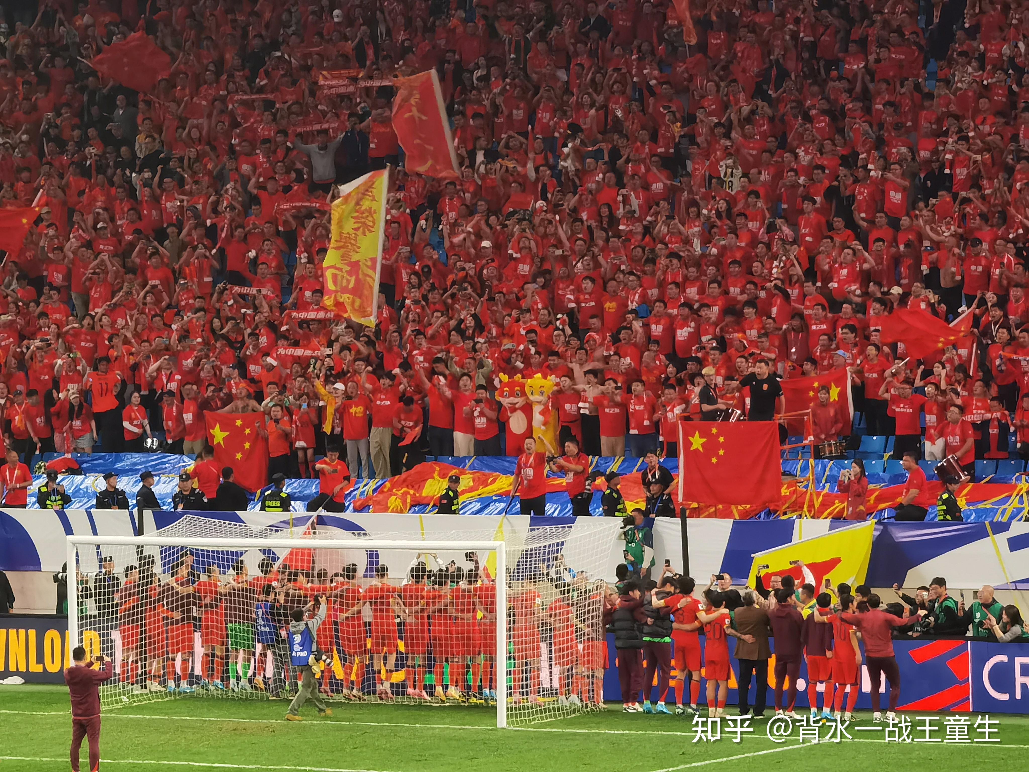 国内球队在国际比赛中斩获一场辉煌胜利 国内球队在国际比赛中斩获一场辉煌胜利