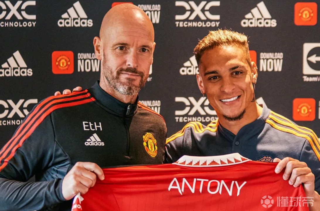 荷兰运动员优雅拼搏,受到教练称赞 荷兰运动员优雅拼搏,受到教练称赞