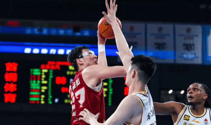 北京首钢连胜收官，顺利取得比赛胜利