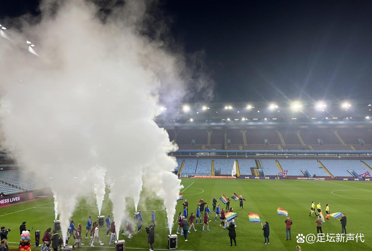 包含阿斯顿维拉客场失利，球队遭遇连败的词条