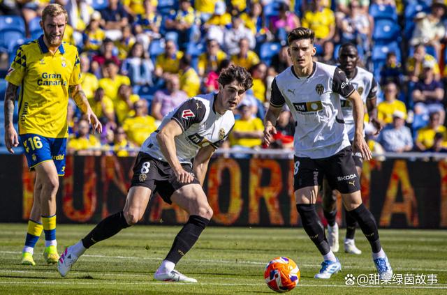 包含瓦伦西亚击败对手，保持不败记录的词条