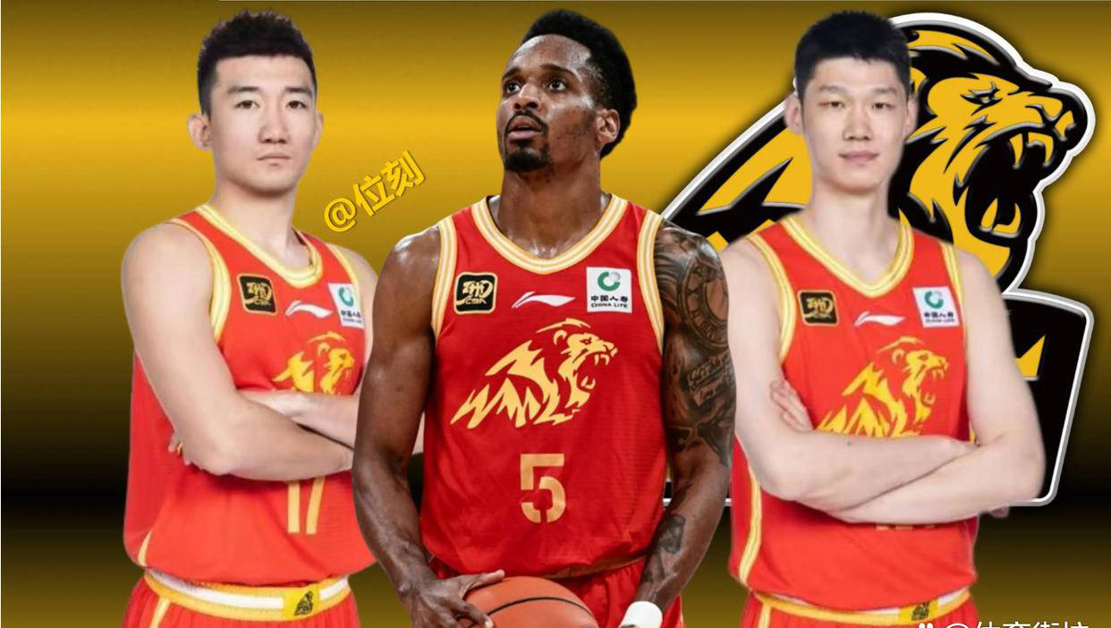 精彩对攻,球队最终战胜对手 精彩对攻,球队最终战胜对手