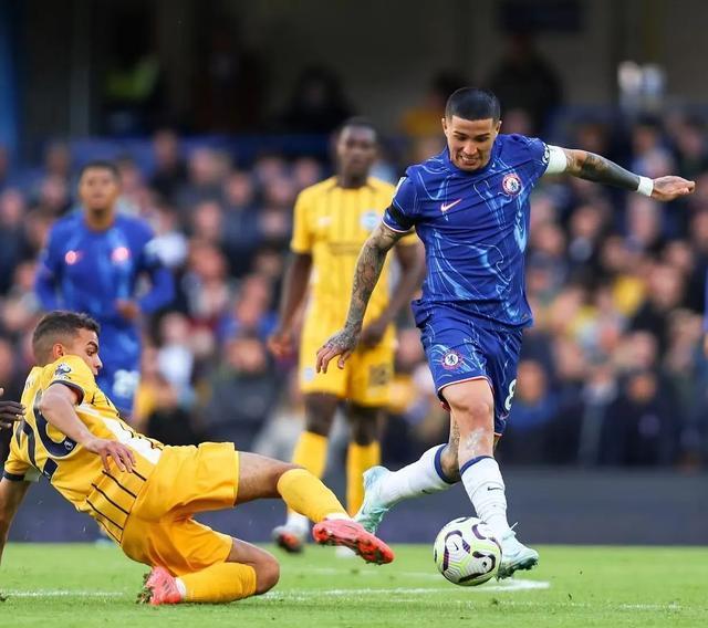 切尔西引援计划再度搁浅，目标球员暂缓加盟的简单介绍