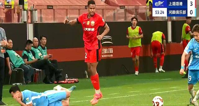 关于上海上港主场取胜，稳固中超前三的信息