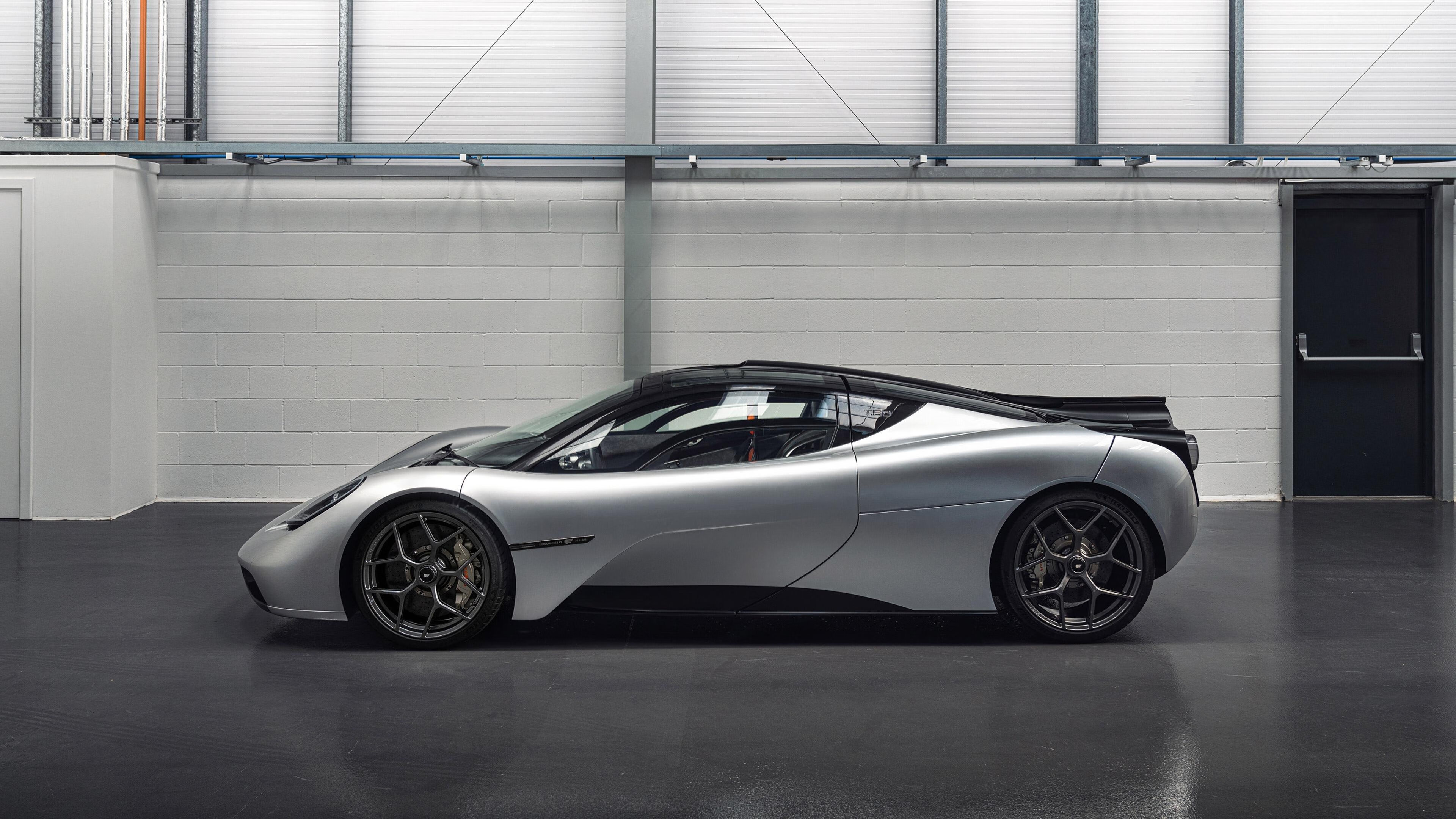 猎鹰盘旋休城，东契奇关键先生本色尽显，老鹰体系全面压制火箭