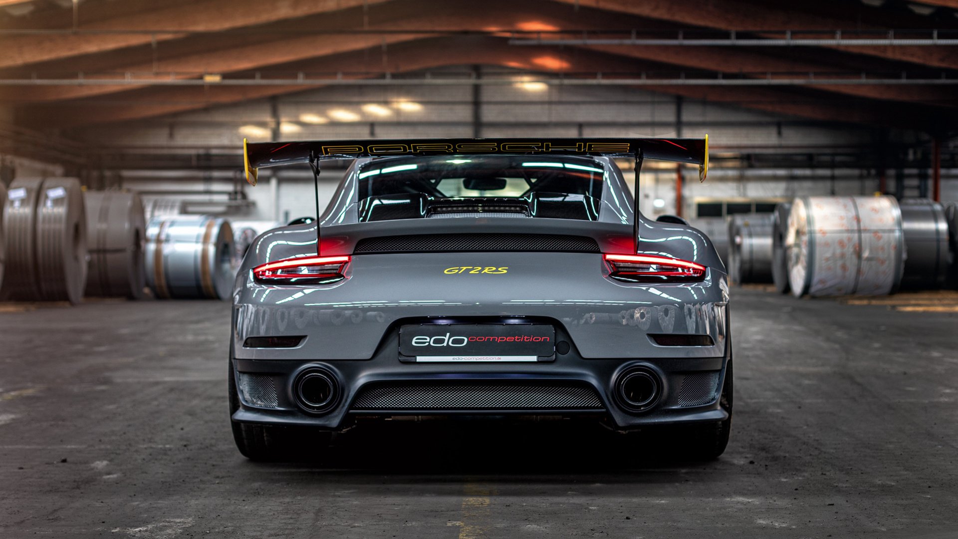 从伯纳乌到都柏林，卡马文加爆发照亮欧冠夜，爱尔兰绝处逢生映衬曼联迷失